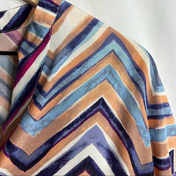 ANTHROPOLOGIE Kachel Jayla Zig Zag Silk Top in Size 4 - Picture 5 of 6
